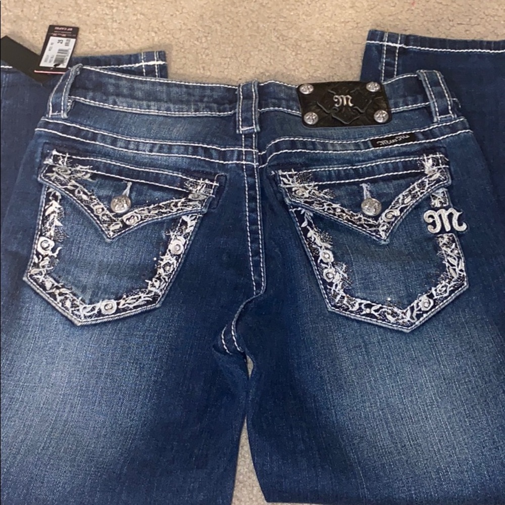 BRAND NEW MISS ME CAPRI JEANS